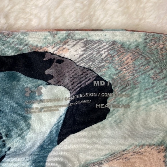 Under Armour‎ Multicolor crop Leggings - Picture 3 of 3